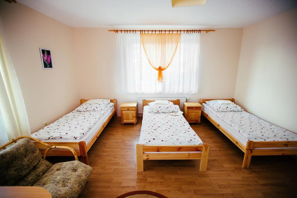 Tanie Noclegi 2 Kielce Exteriör bild